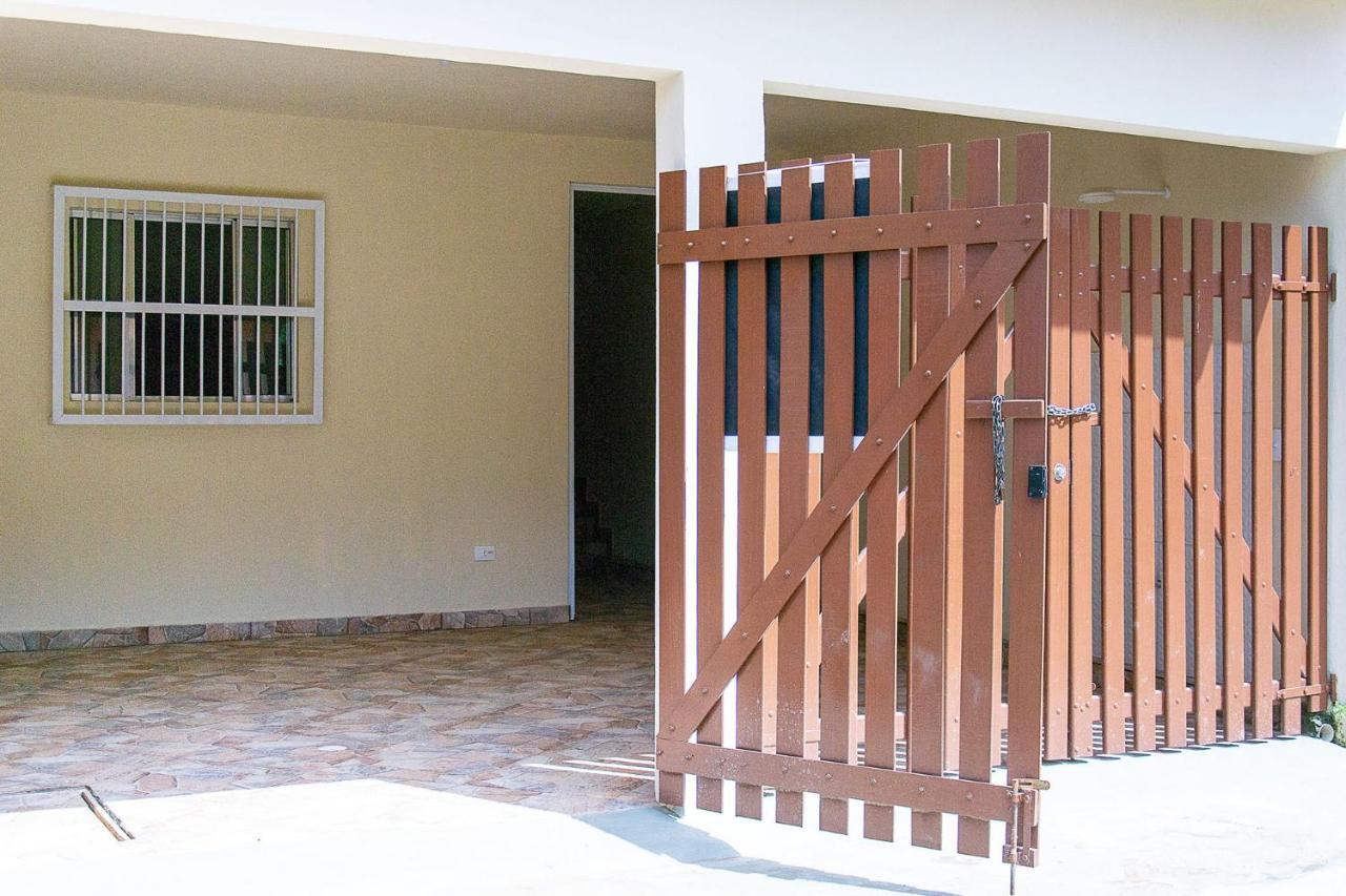 Incrivel Casa Com Churrasqueira Em Ubatuba, Sp Esterno foto